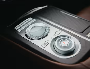 Интерьер 2021–24 Genesis G80 3.5T AWD [North America] (RG3) '2020–24