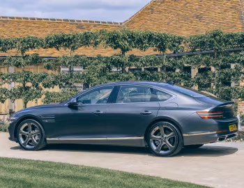 Genesis G80 2.5T AWD [UK-spec] (RG3) '2021–25