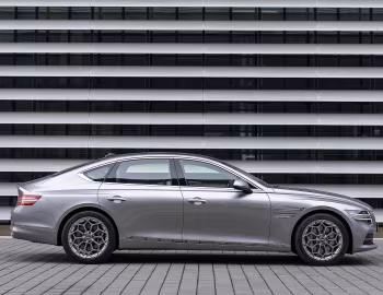 Genesis G80 2.5T AWD [UK-spec] (RG3) '2021–25