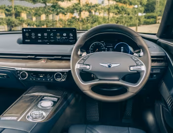 Торпедо Genesis G80 2.5T AWD [UK-spec] (RG3) '2021–25