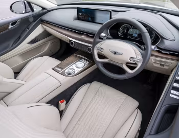 Торпедо Genesis G80 2.5T AWD [UK-spec] (RG3) '2021–25