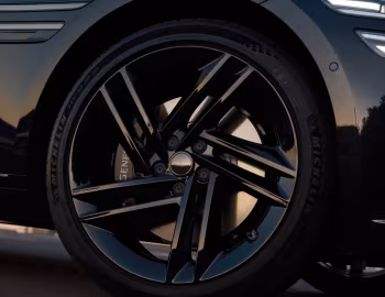 Genesis G80 "Black" [Australia] (RG3) '2025–pr.