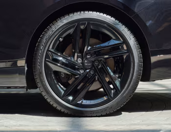 2026 Genesis G80 Prestige Black [North America] (RG3) '2025–pr.