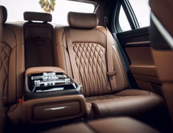 Интерьер 2020–22 Genesis G90 [North America] '2019–21