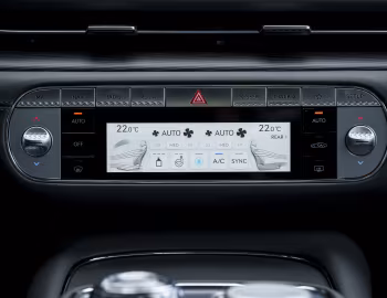 Interior Genesis G90 [EU-spec] (RS4) '2023–pr.