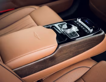 Интерьер 2020–22 Genesis G90 [North America] '2019–21