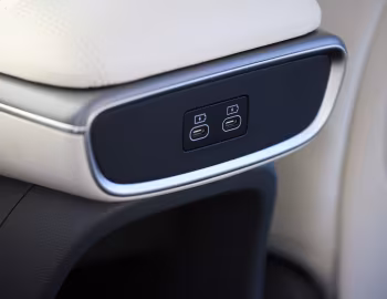 Интерьер Genesis GV60 [Australia] '2026