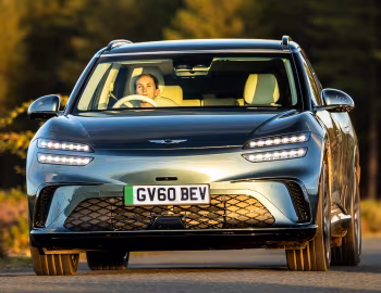 Genesis GV60 [UK-spec] '2025–н.в.