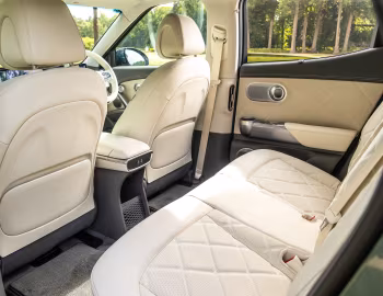 Интерьер Genesis GV60 [UK-spec] '2025–н.в.