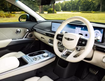 Интерьер Genesis GV60 [UK-spec] '2025–н.в.