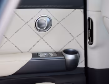 Интерьер Genesis GV60 [Australia] '2026
