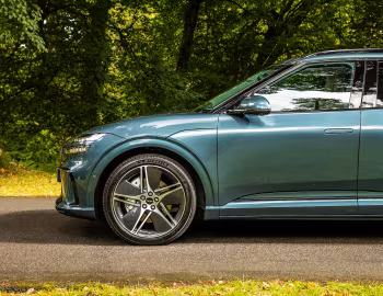 Genesis GV60 [UK-spec] '2025–н.в.