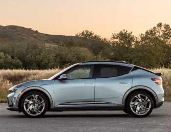 2023–25 Genesis GV60 [North America] '2022–25