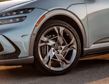 2023–25 Genesis GV60 [North America] '2022–25