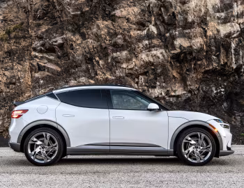 2023–25 Genesis GV60 [North America] '2022–25