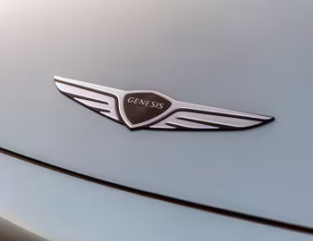 Логотип 2023–25 Genesis GV60 [North America] '2022–25