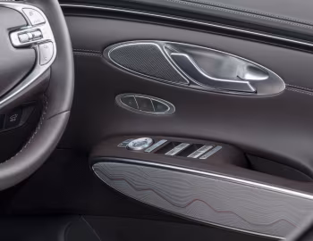 Интерьер Genesis GV70 2.2D AWD [UK-spec] '2021–24