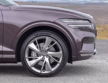 Genesis GV70 2.2D AWD [UK-spec] '2021–24
