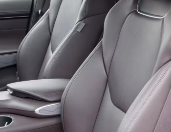 Интерьер Genesis GV70 2.2D AWD [UK-spec] '2021–24