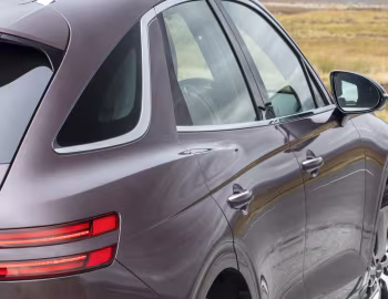 Genesis GV70 2.2D AWD [UK-spec] '2021–24