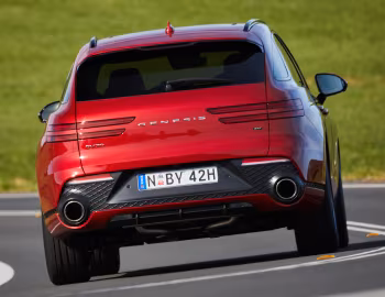 Genesis GV70 2.5T AWD [Australia] '2021–24