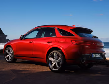 Genesis GV70 2.5T AWD [Australia] '2021–24