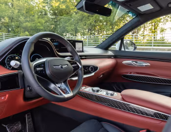 Интерьер 2022–24 Genesis GV70 3.5T AWD [North America] '2021–24