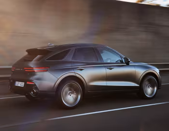 Genesis GV70 3.5T AWD [Australia] '2021–24