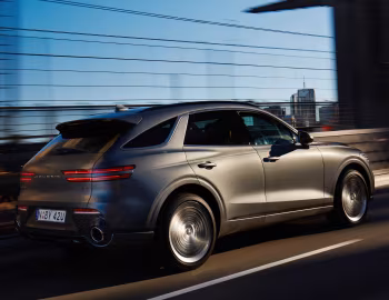 Genesis GV70 3.5T AWD [Australia] '2021–24