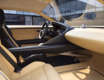 Интерьер Genesis X Speedium Coupe '04.2022