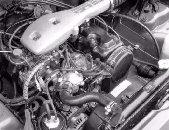 Under the hood 1990–98 Geo Tracker Convertible '1989–98