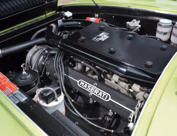 Sous la capuche Maserati Ghibli SS [UK-spec] (AM115/49) '1970–73