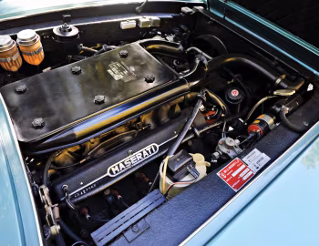 Sous la capuche Maserati Ghibli SS [Worldwide] (AM115/49) '1970–73