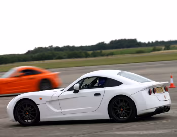 Ginetta G40R '08.2011–至今