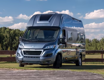 2019–21 Peugeot Boxer Globe-Traveller Voyager Z '2018–21