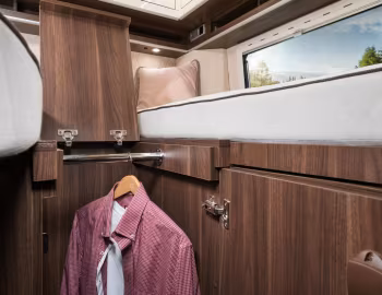 Інтер'єр 2019–21 Peugeot Boxer Globe-Traveller Voyager Z '2018–21