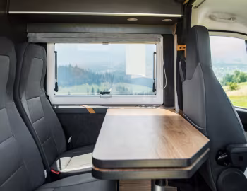Intérieur 2020–pr. Globe-Traveller Voyager X '2019–pr.