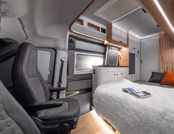 Interior 2024–25 Globe-Traveller Falcon 2XS '2023–25
