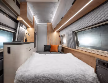 Interior 2024–25 Globe-Traveller Falcon 2XS '2023–25