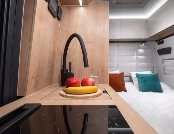 Interior 2025–pr. Globe-Traveller Falcon 2YS '2024–pr.
