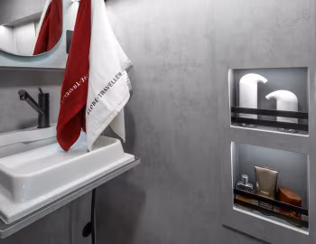 Interior 2024 Globe-Traveller Falcon 2Z '2023–24