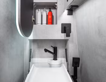 Interior 2024 Globe-Traveller Falcon 2Z '2023–24
