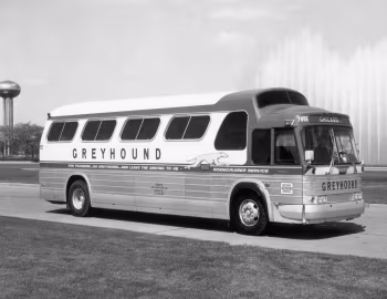 GM PD-4107 Scenicruiser '1966–69