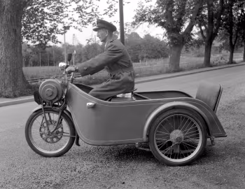 1942 GM Typ ELC10 FL