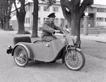 1942 GM Typ ELC10 FL