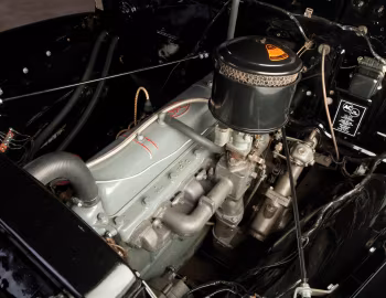 Sous la capuche 1952 GMC 100 Suburban Carryall