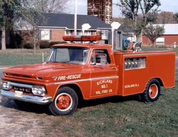 1964 GMC 2500 Searchlight Wagon (2502)