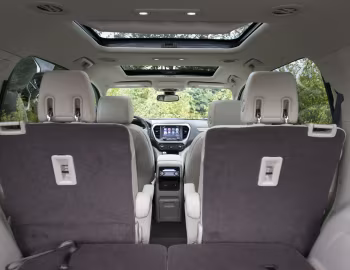 Interior 2017–19 GMC Acadia Denali '2016–19