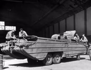 GMC DUKW 353 '04.1941–45