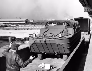 GMC DUKW 353 '04.1941–45